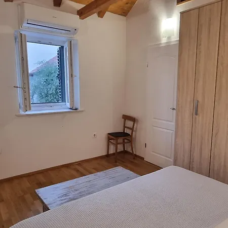 Holiday home Las Vezac Vezac