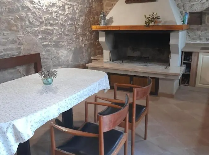 Las Vezac Vikendica Vezac